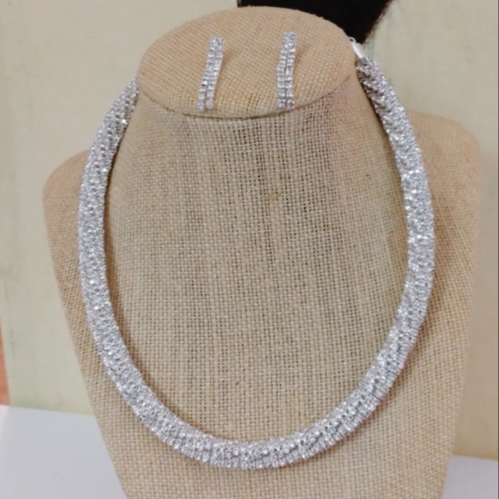 Fashion Glitter Choker